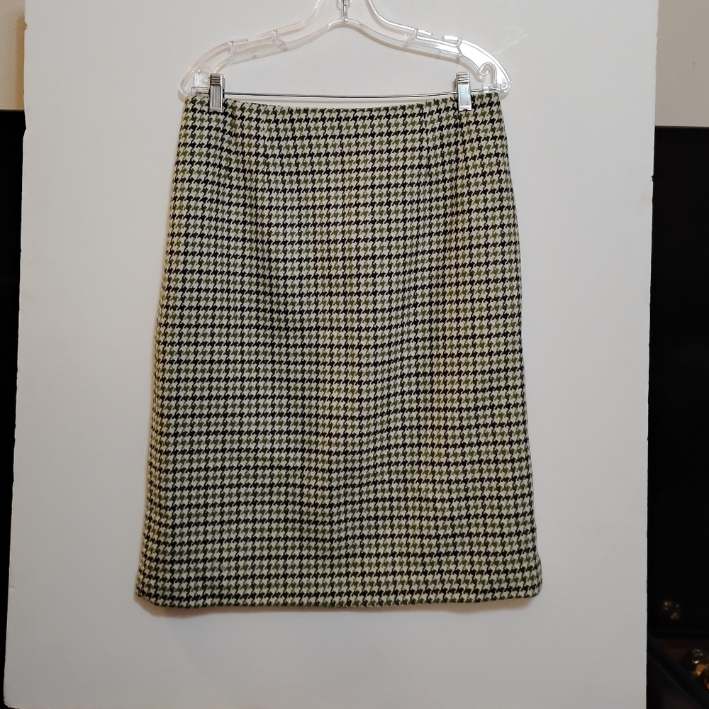 Talbot's Classic Houndstooth Wool Skirt - Black Green and White 12